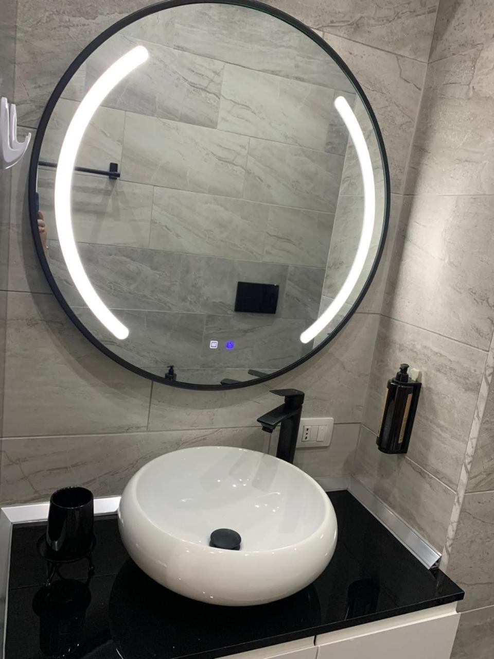 New Valona Apartment City Center Vlorë エクステリア 写真