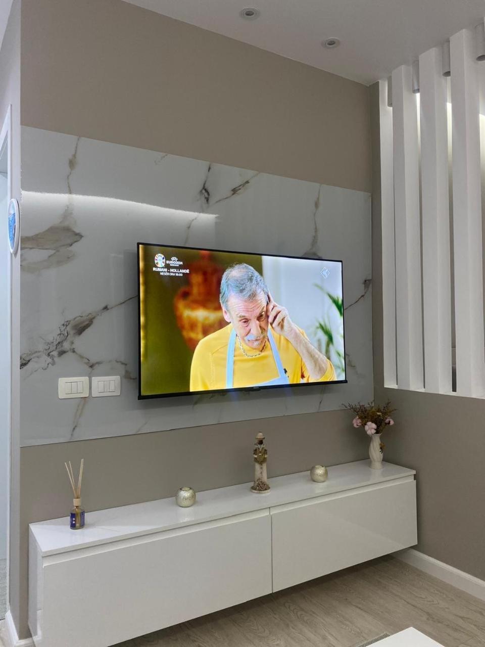 New Valona Apartment City Center Vlorë エクステリア 写真