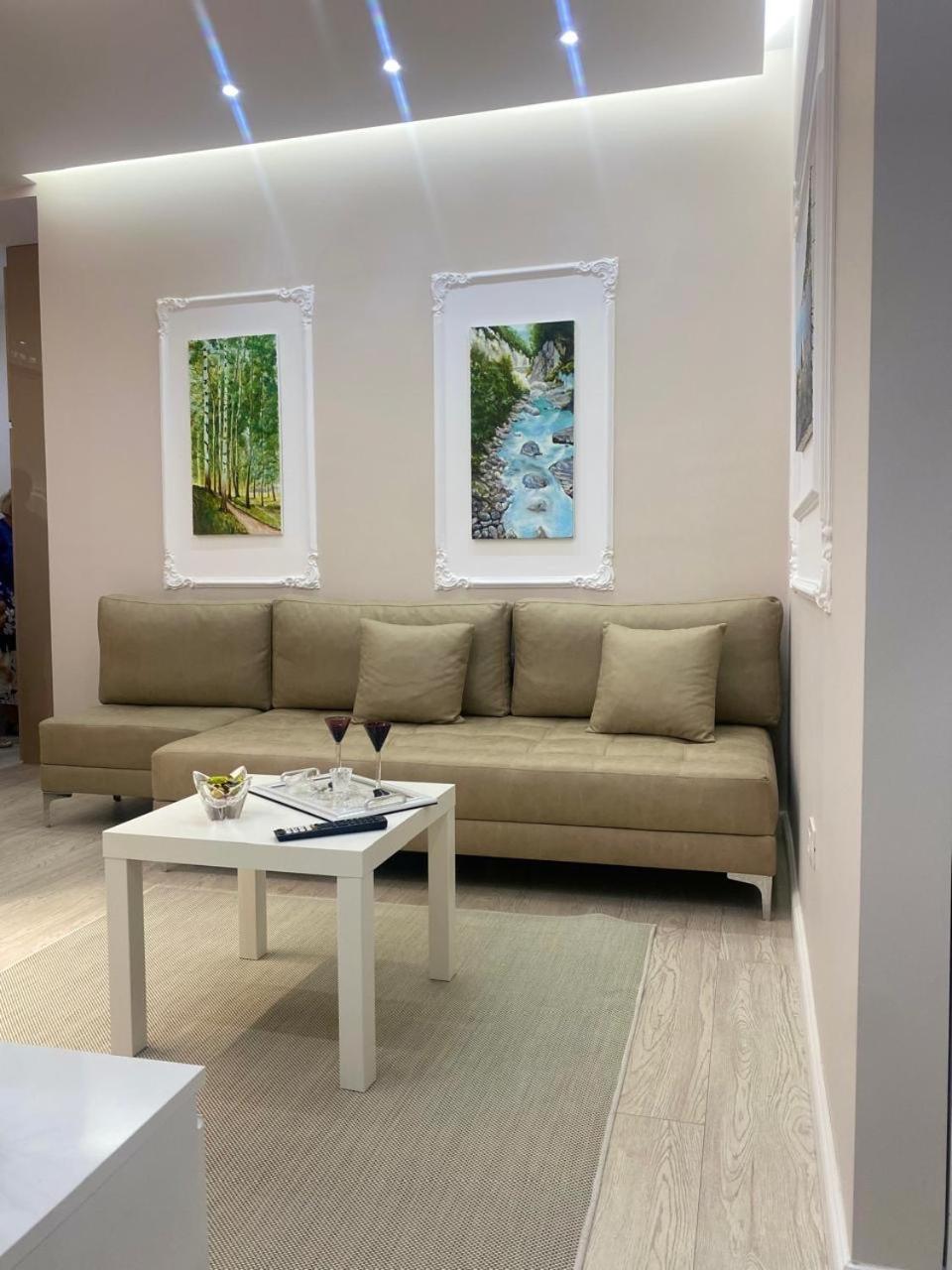 New Valona Apartment City Center Vlorë エクステリア 写真